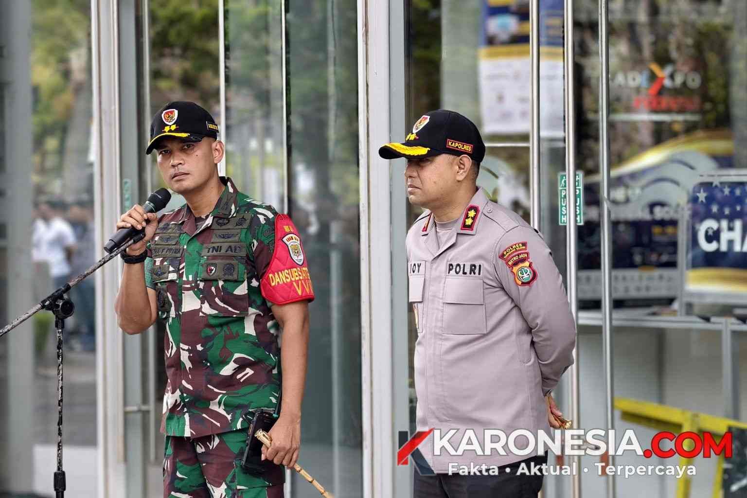 Dandim 0510/Tigaraksa Letkol Inf Yudha Fuady Putra (TNI AD) dan Kapolres Tangerang (Polri) memberikan pengarahan pengamanan sinergi TEI 2026 di ICE BSD.