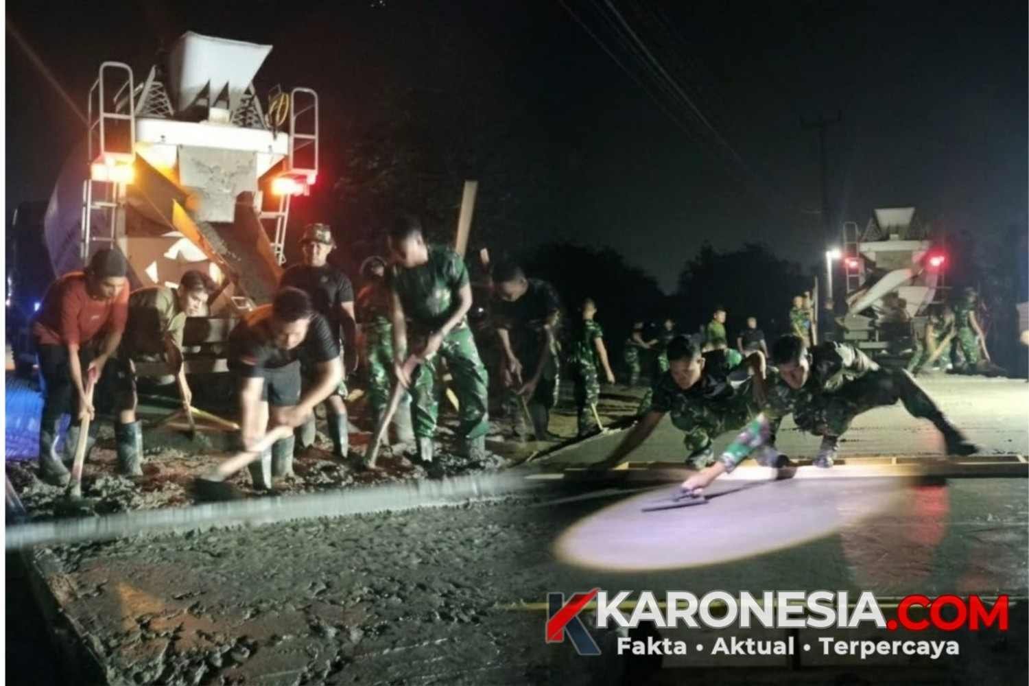 Satgas TMMD Tigaraksa dan community members performing a night-time road paving process with a cement mixer truck, ensuring concrete quality at a construction site in Desa Sumur Bandung.